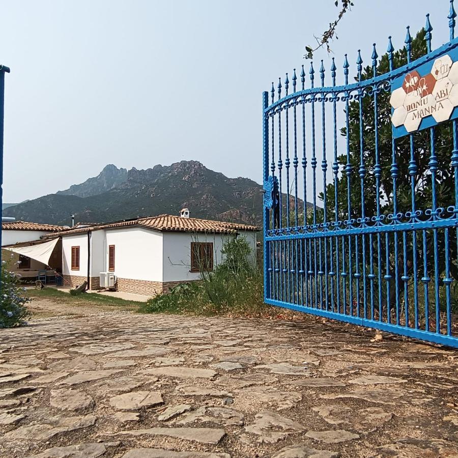 Domu Abi Manna Villa Tertenia Bagian luar foto